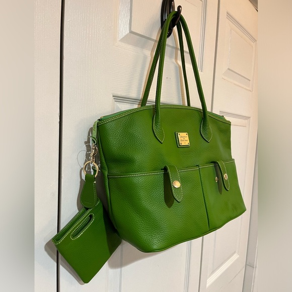 Dooney and Bourke purse. Green. Limited Edition. Extra pockets. NEVER USED. - Picture 2 of 10